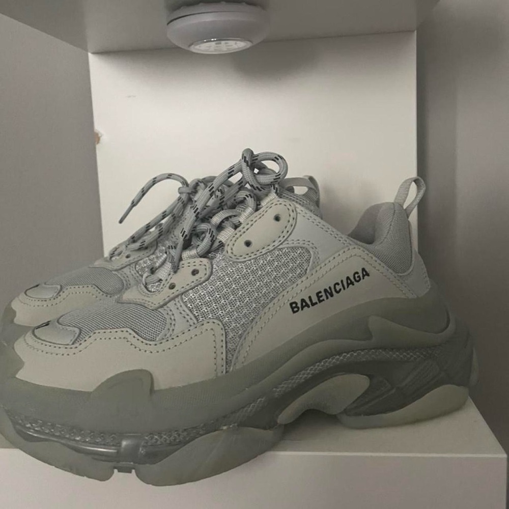 Balenciaga triple s clear sole 37W